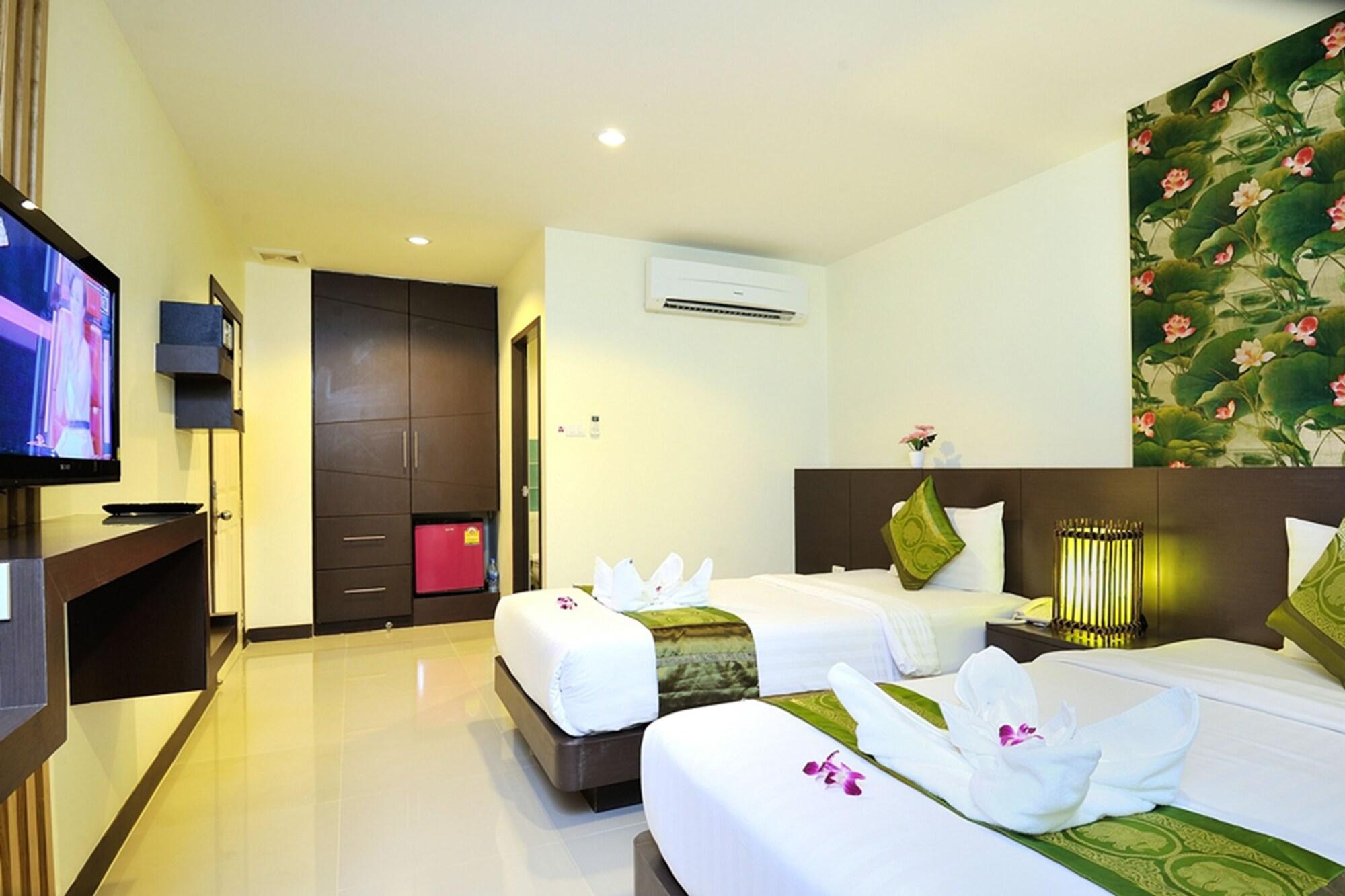 Pimrada Hotel Patong Buitenkant foto