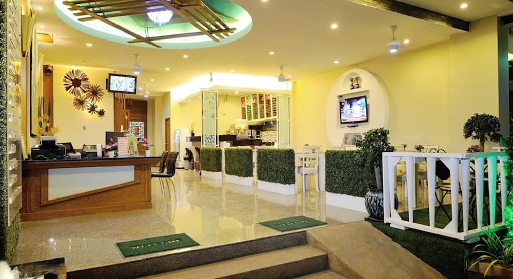 Pimrada Hotel Patong Buitenkant foto