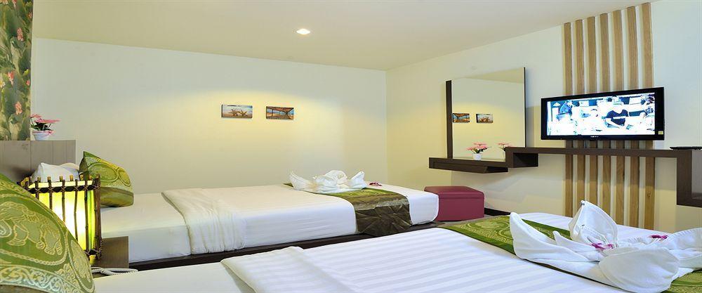 Pimrada Hotel Patong Buitenkant foto